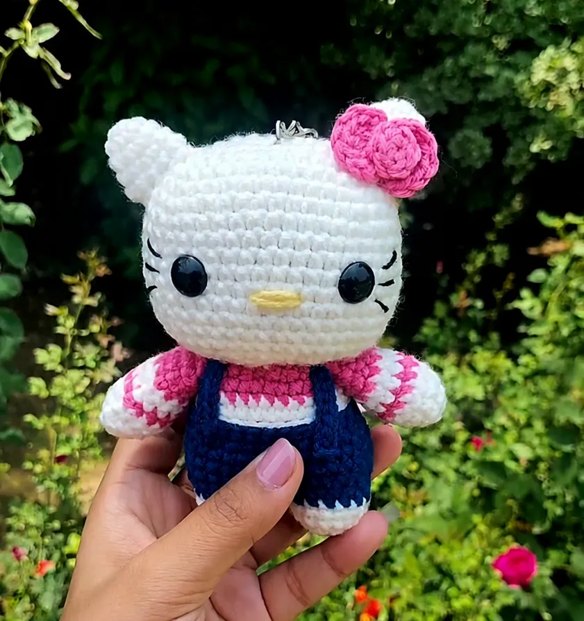 Hello Kitty handmade crochet amigurumi by aarttsii